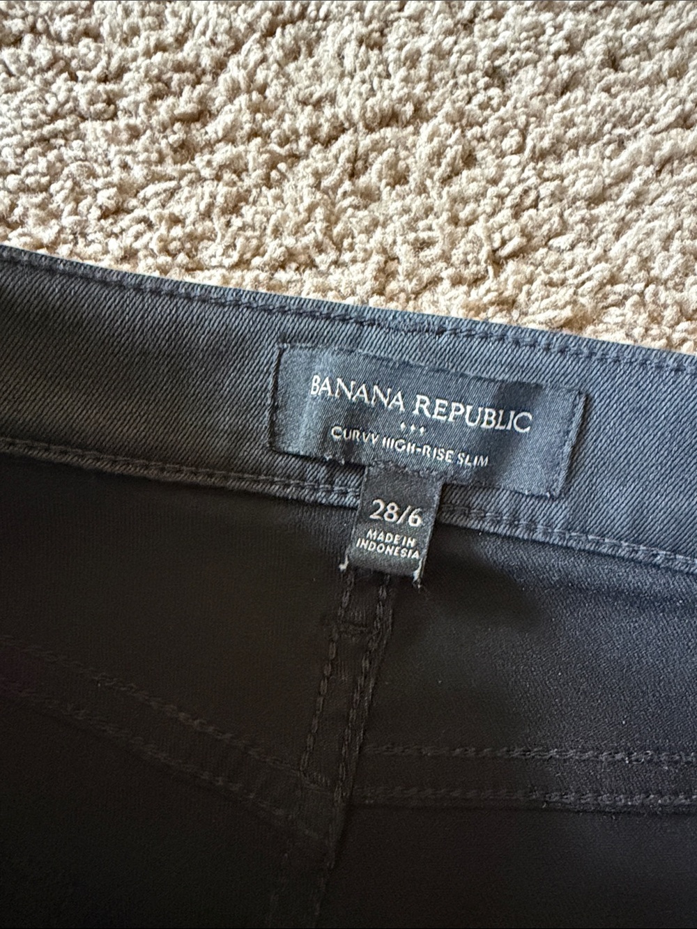NWOT Banana Republic Curvy High-Rise Slim Coated Jean Black Stretch Sz 28/6 - Picture 5 of 16
